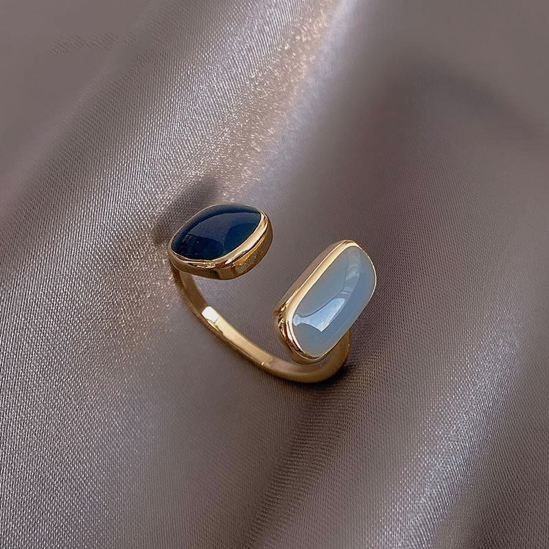 Elegant Women Dripping Ring