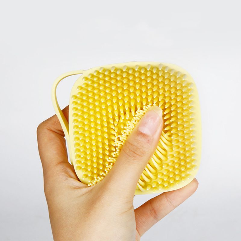 Pet Shampoo Brush