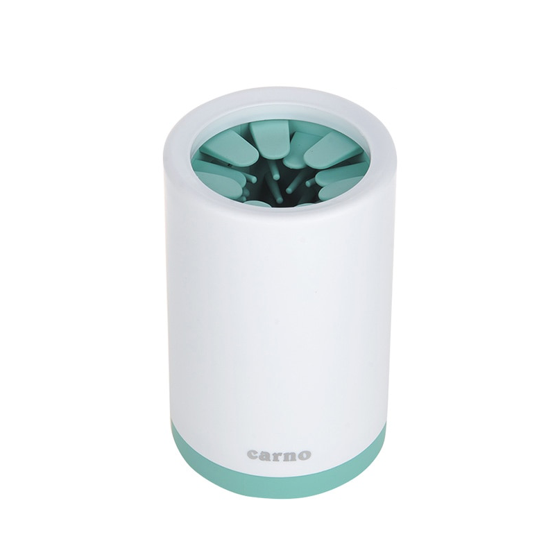 Compact Dog Paw Cleaning
